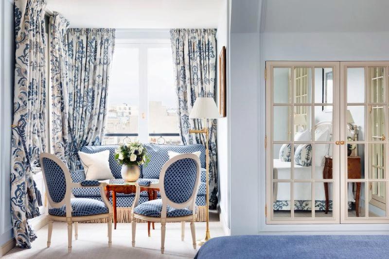 Junior Balcony Suite