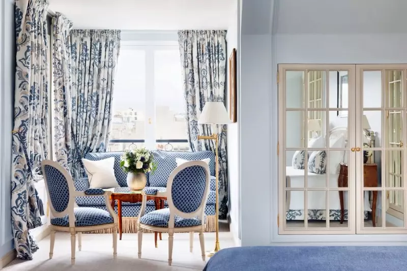 Junior Balcony Suite