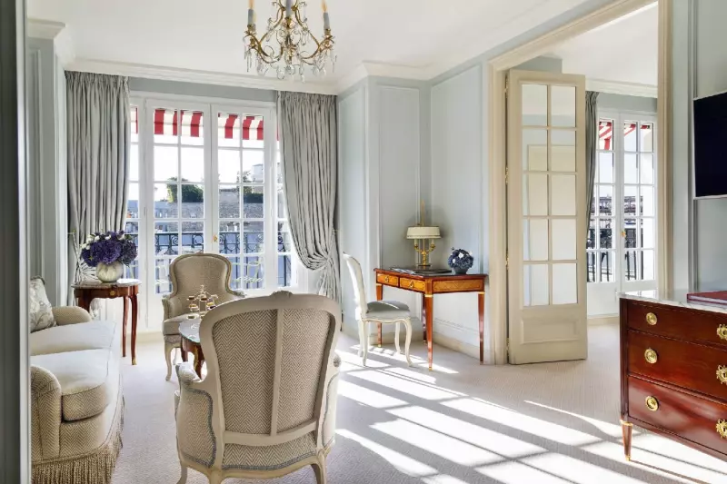 Deluxe Balcony Suite