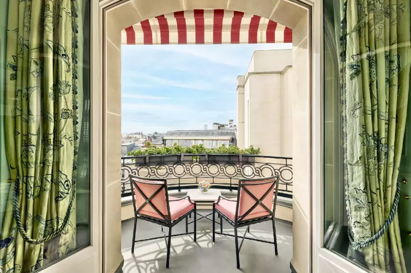 Prestige Balcony Room