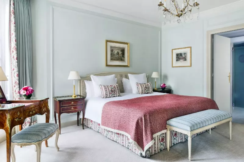 Deluxe Terrace Suite