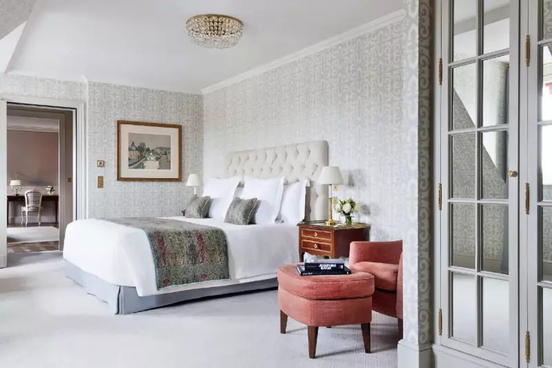1925 City View Suite