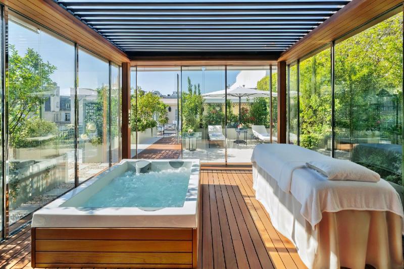 Eden Suite