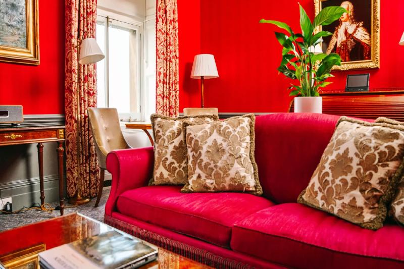 Prince Of Wales Suite