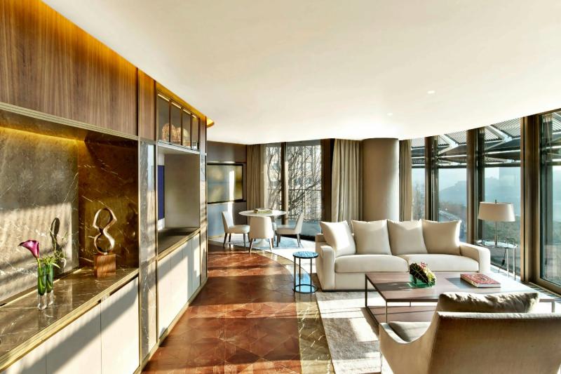 Cosmopolitan Suite