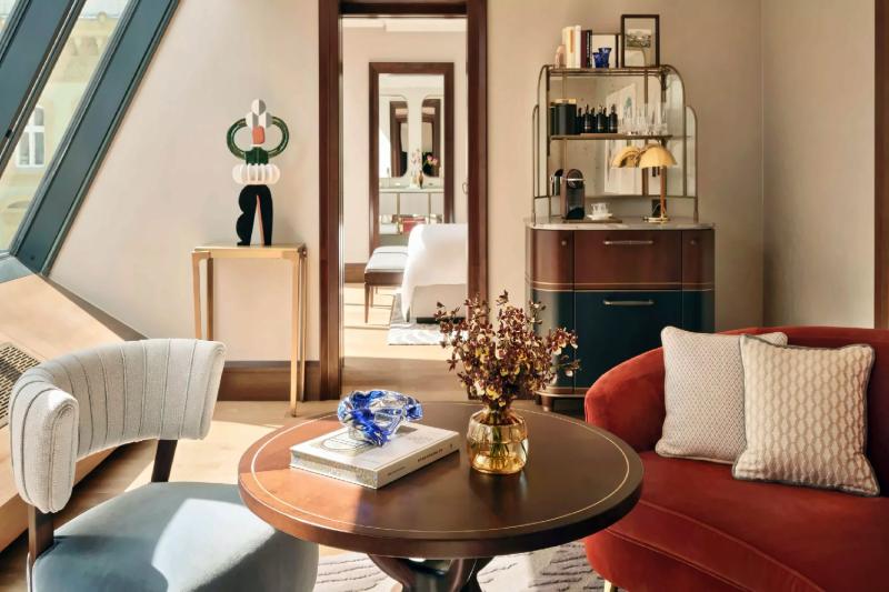 St. Peter Suite