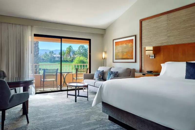 Deluxe Golf View Balcony Room