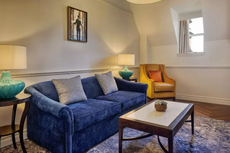 Billy Garioch Castle View Suite
