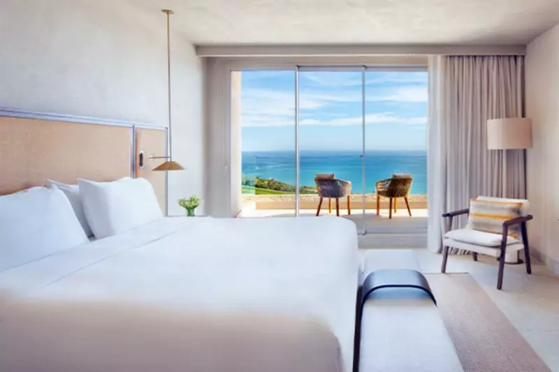 3 Bedroom Sea Front Suite