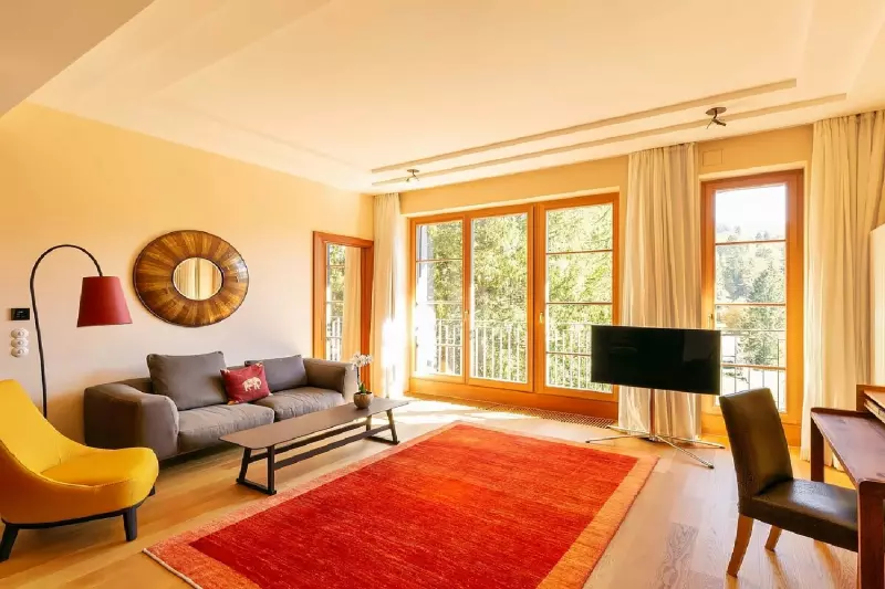 Retreat Summit Suite