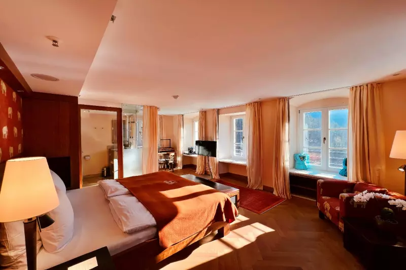 Hideaway Deluxe Junior Suite