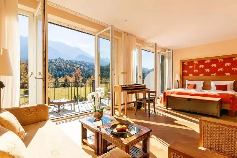 Hideaway Deluxe Junior Suite 