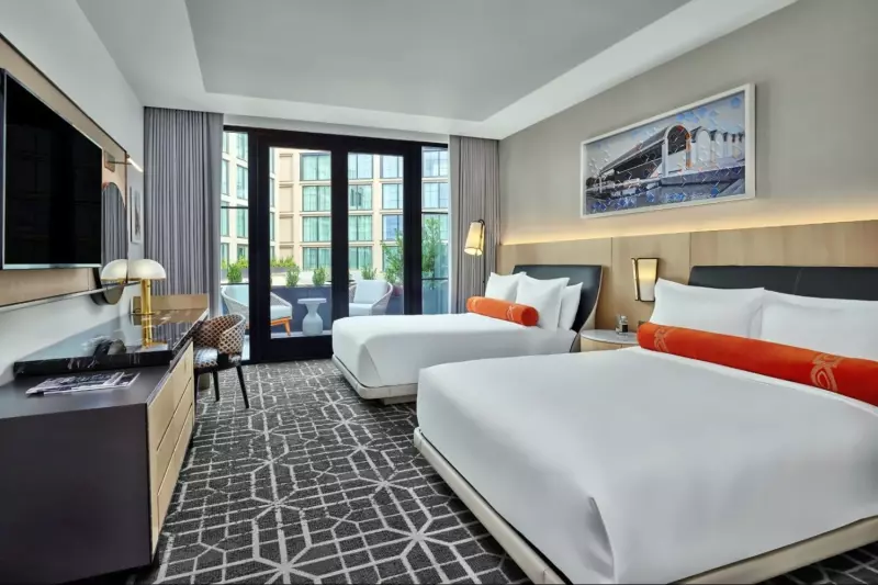 Patio Deluxe Courtyard View Room