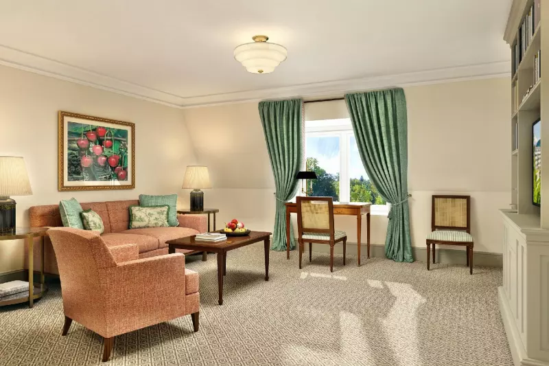 Junior Top Floor Suite