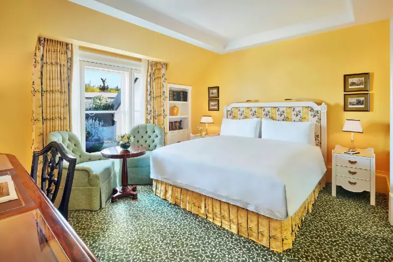 Deluxe Park View Room 