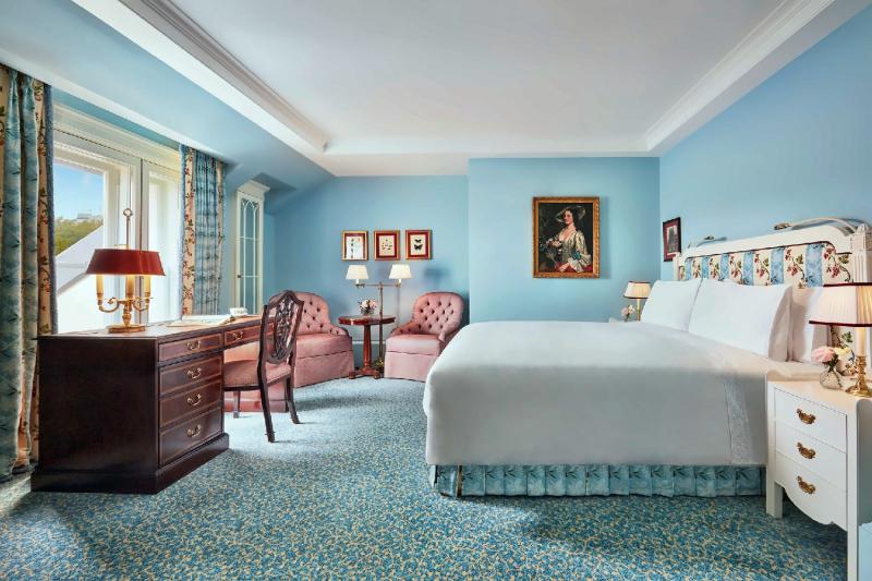 Executive Park View Room 