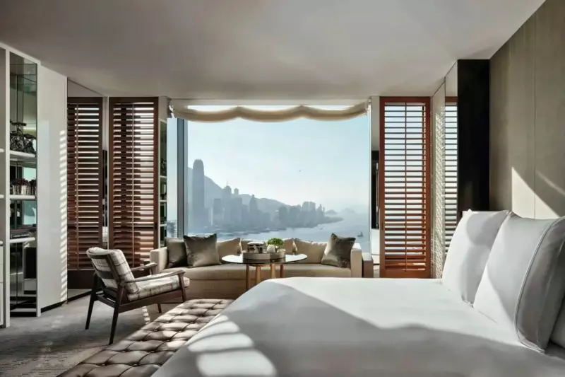 Deluxe Harbour Suite