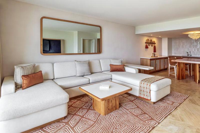 3 Bedroom Ocean View Lanai Connecting Suite