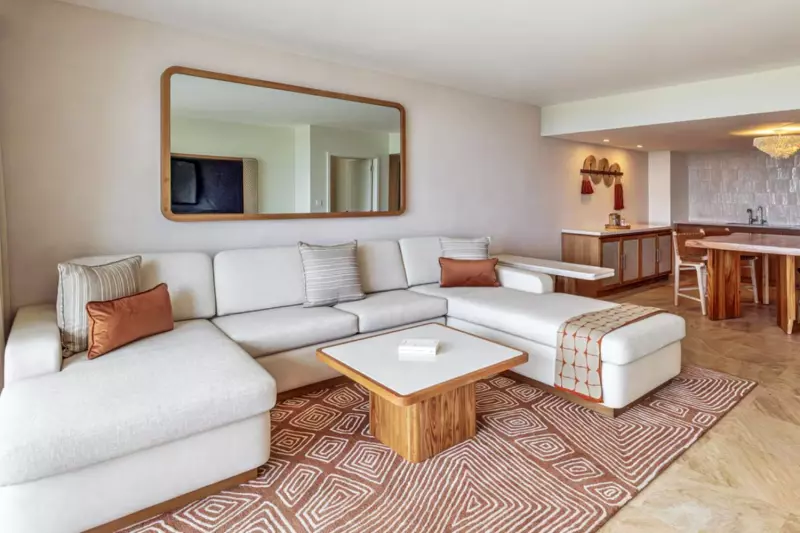 3 Bedroom Ocean View Lanai Connecting Suite