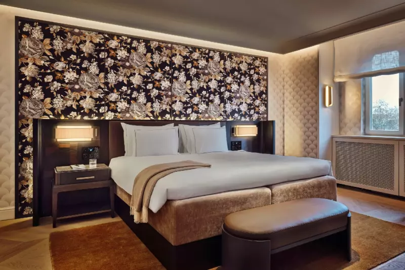 The Poet Suite