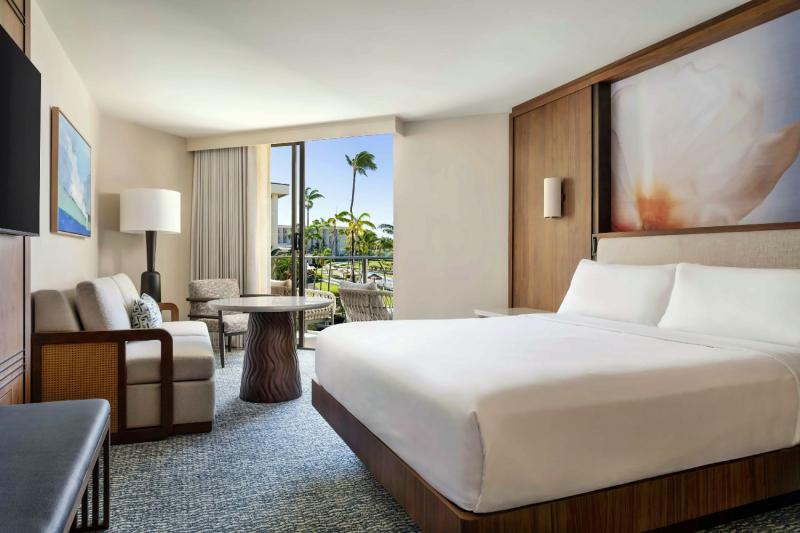 Poolside Lanai Room