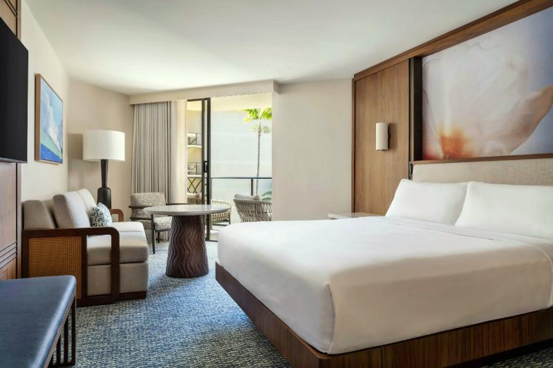 Poolside Lanai Room