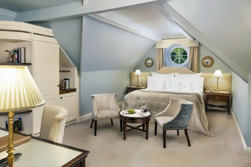 Cozy Room 