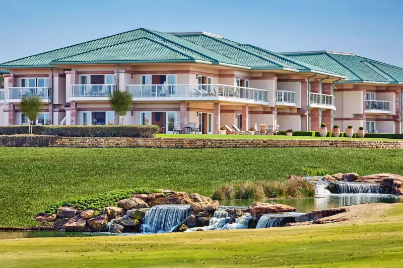 Golf View Premier Villa Room