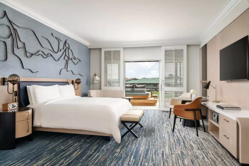 Golf View Premier Villa Room