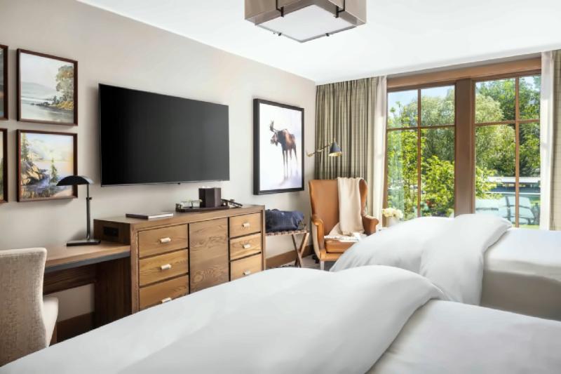 Courtyard View Room