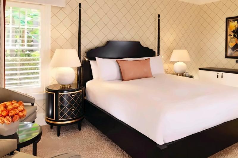 Bungalow Room
