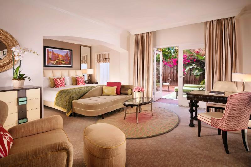 Deluxe Patio Room