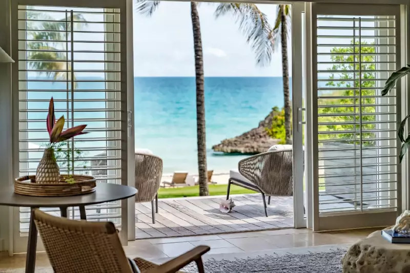 Grand Beachfront Suite