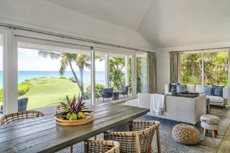 3 Bedroom Beachfront Private Pool Villa