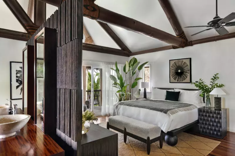 2 Bedroom Beachfront Pool Residence