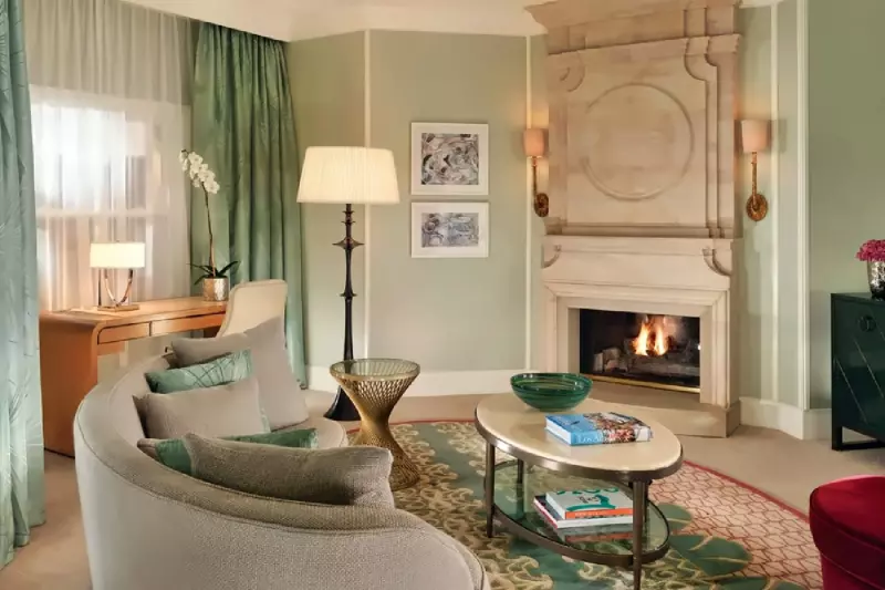 Beverly Hills Patio Suite