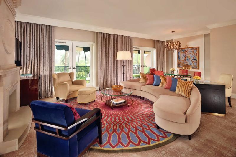 Crescent Suite