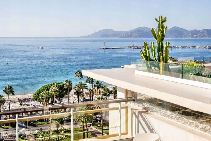 Panoramic Sea View Terrace Room