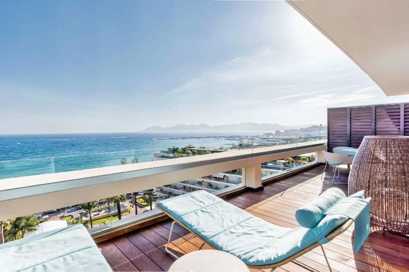 Signature Sea View Terrace Suite