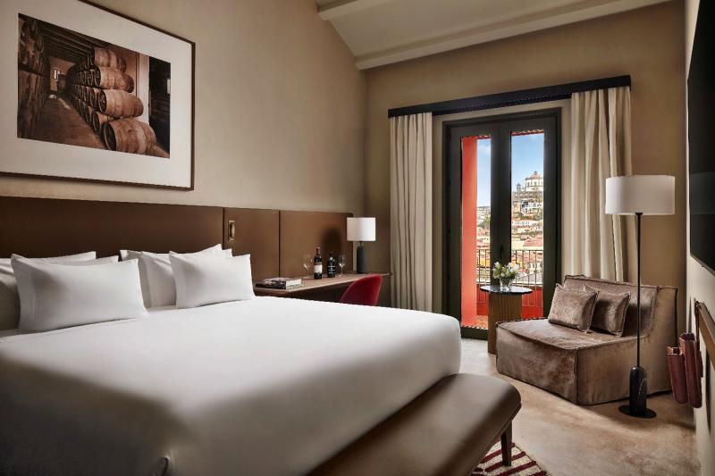  Premium Balcony River View Room