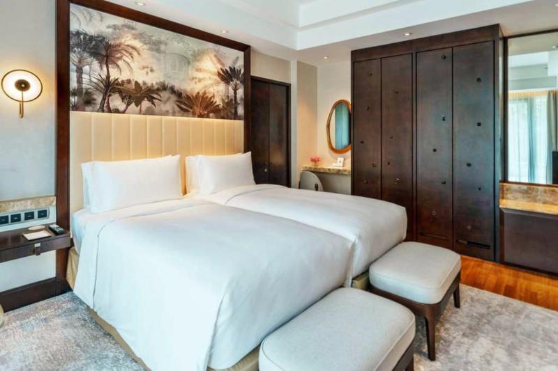 2 Bedroom Signature Family Suite