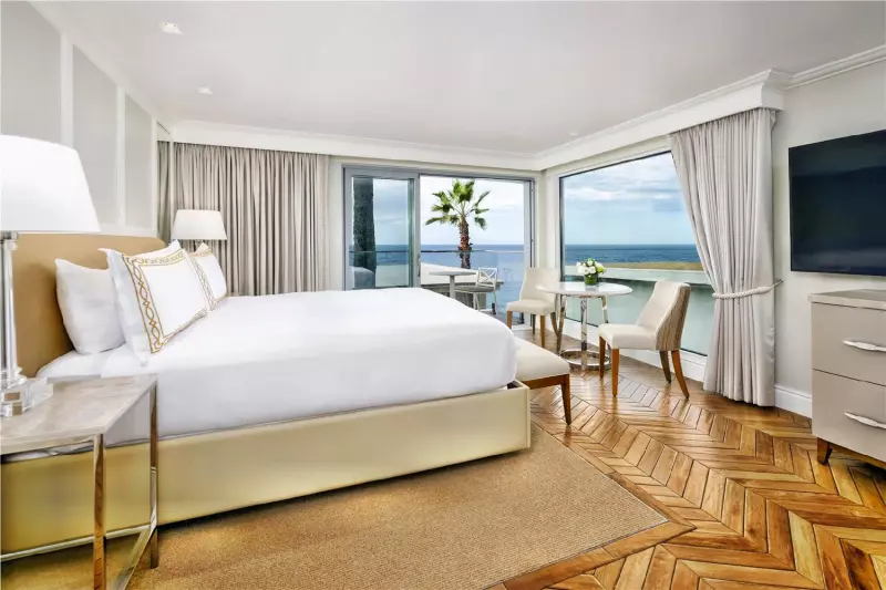 Junior Ocean View Suite