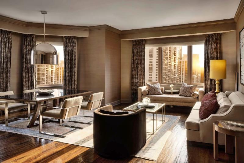Lincoln Park Suite