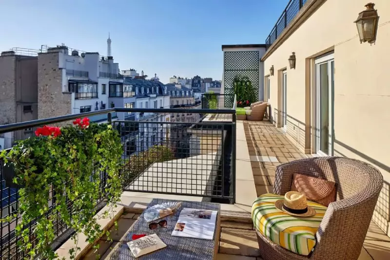 Eiffel Tower Terrace Suite