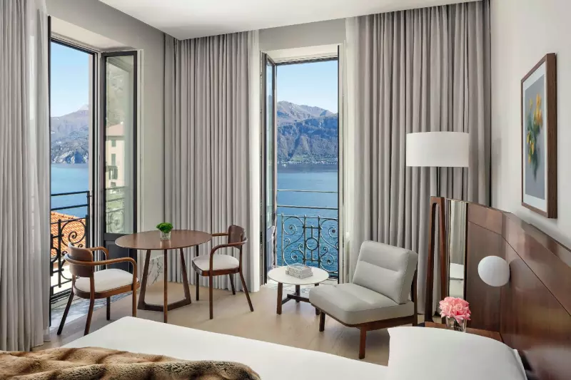 Lake View Room