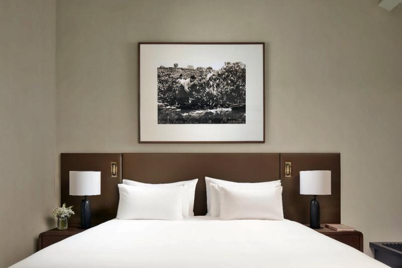 Superior Skylight Room