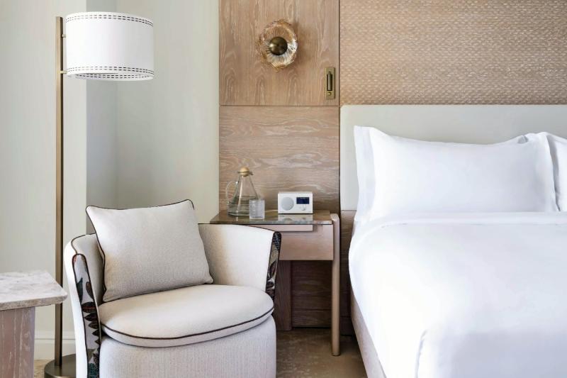 Club Oceanfront Suite