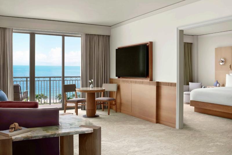 Executive Oceanfront Suite