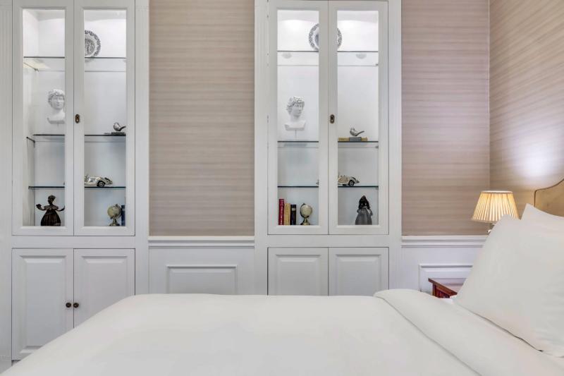 Junior Courtyard View Suite 