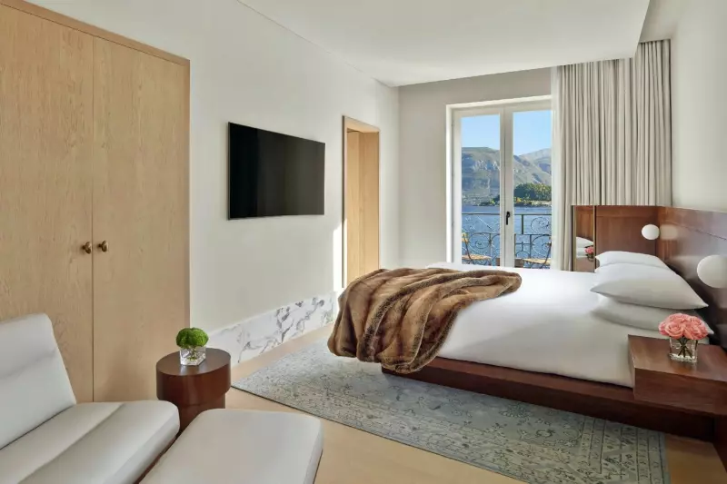 Deluxe Lake View Balcony Suite